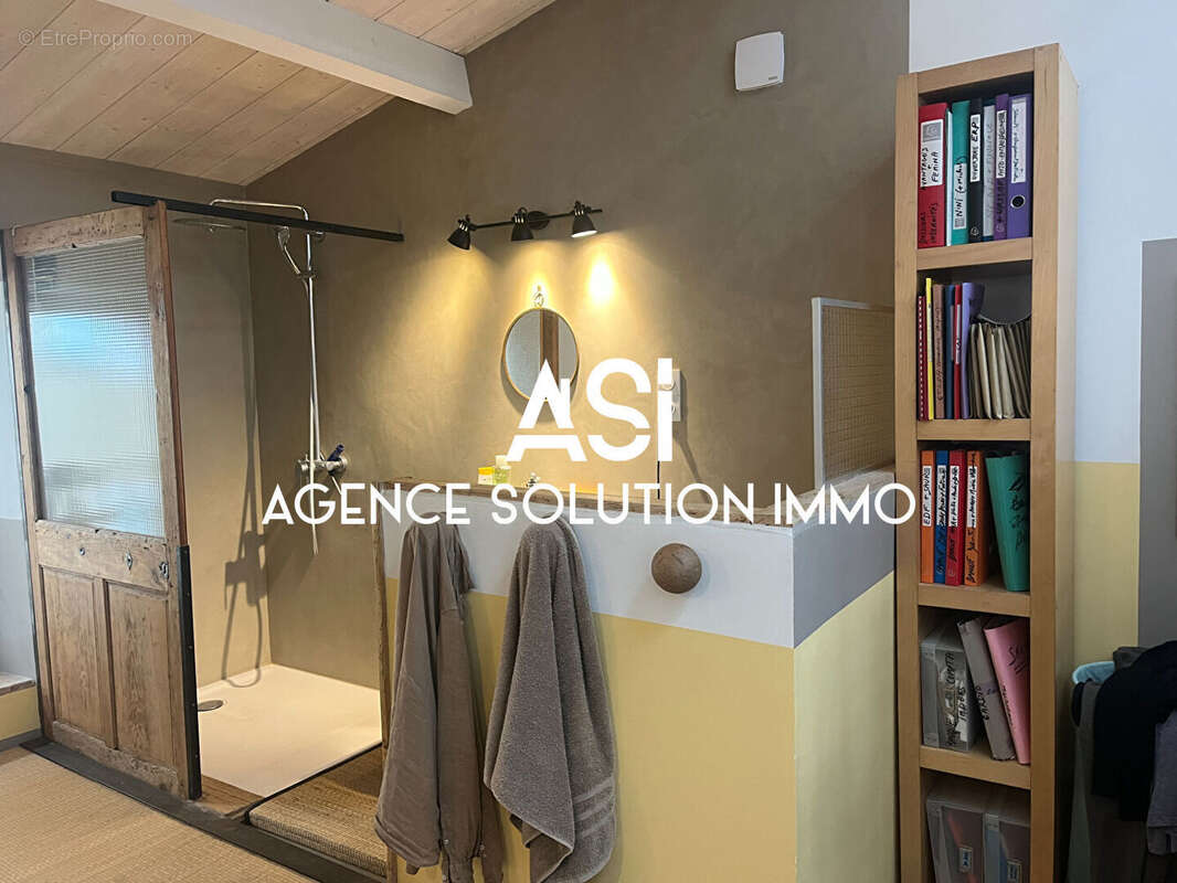 Maison à MONTELIMAR