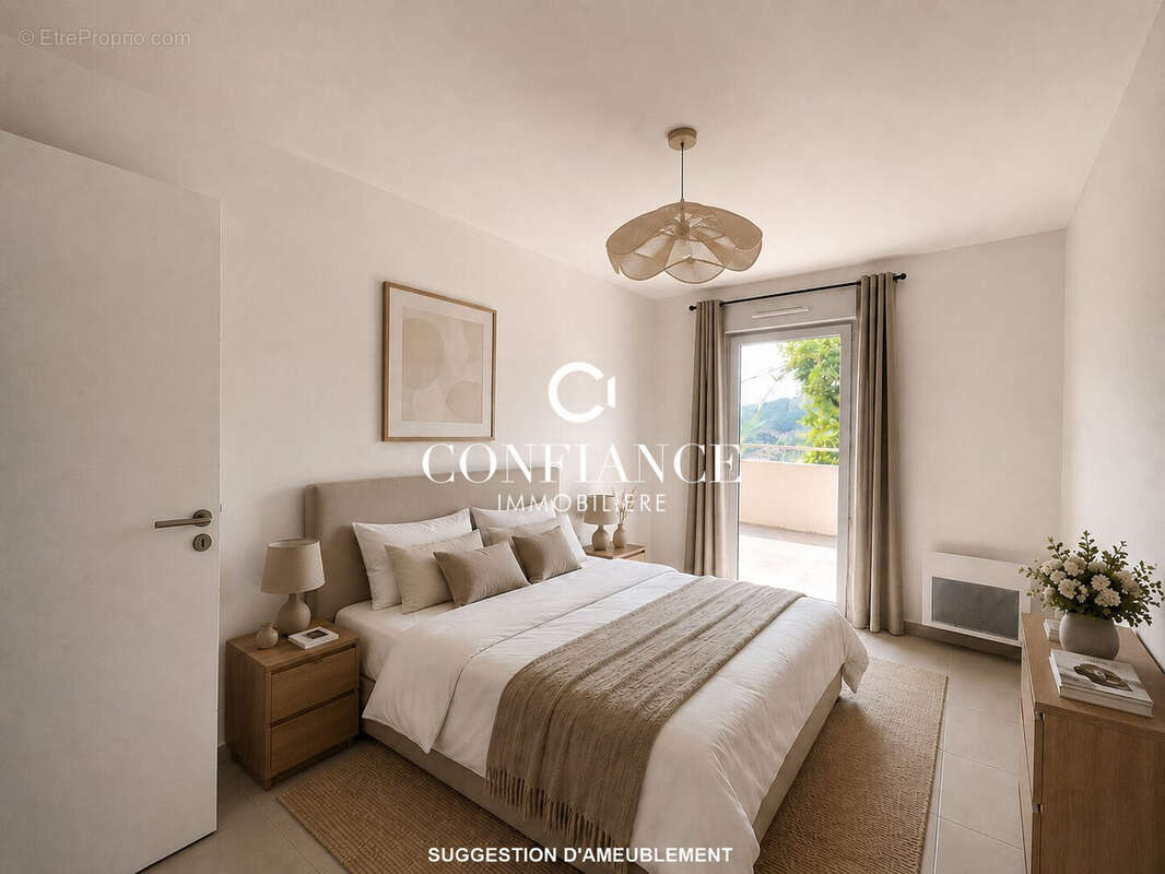Appartement à GILETTE