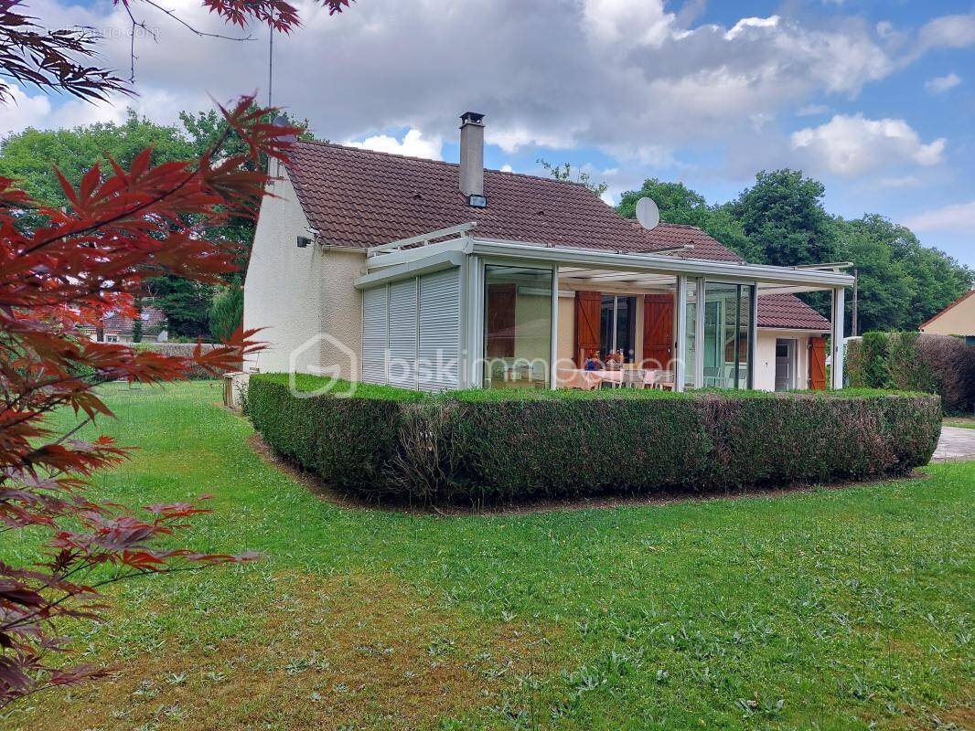 Maison à BAZOCHES-SUR-LE-BETZ