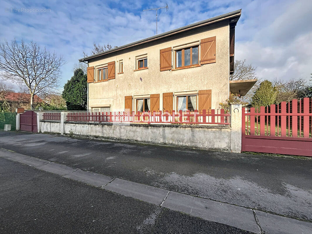 Maison à BASSUET