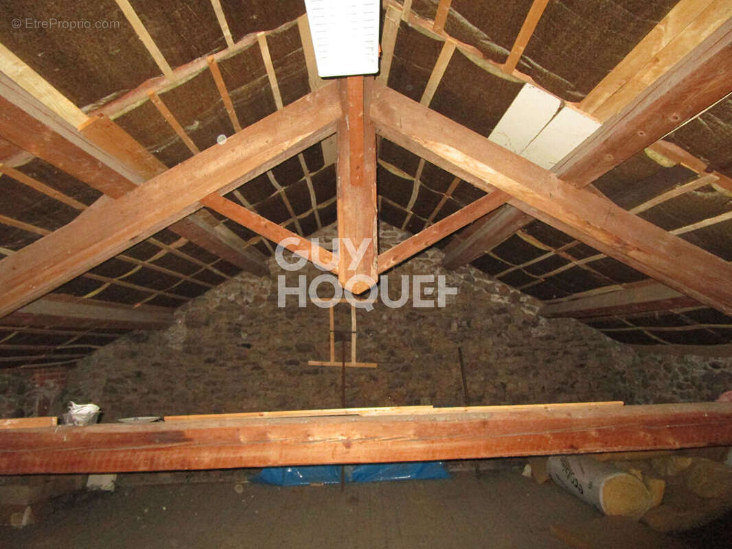 Maison à MAZEYRAT-D&#039;ALLIER