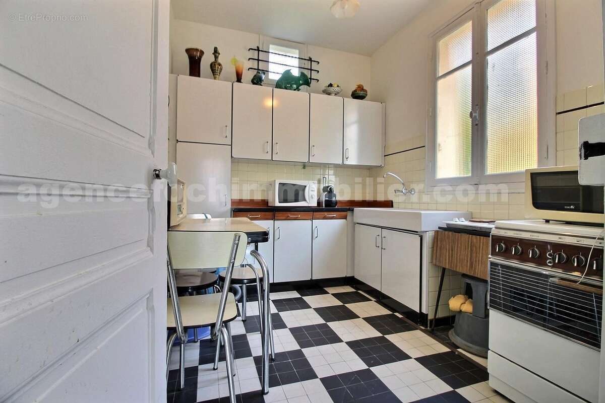 exposio_132377573 - Maison à SAINT-MAUR-DES-FOSSES