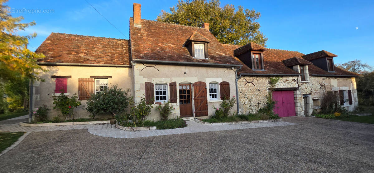 Maison à TOURNON-SAINT-PIERRE