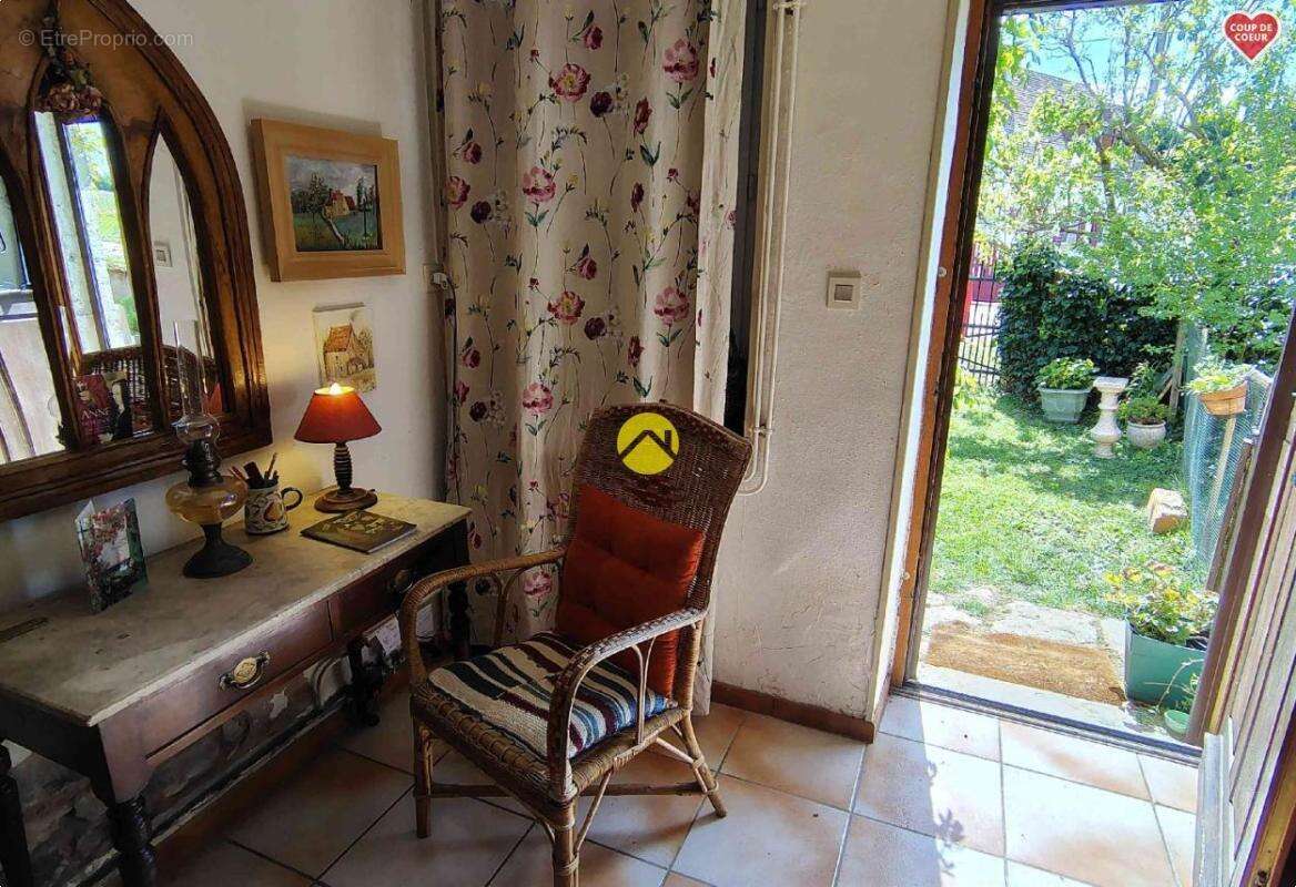 Maison à NEUILLY-EN-DUN