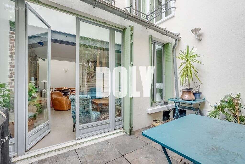 Appartement à LEVALLOIS-PERRET
