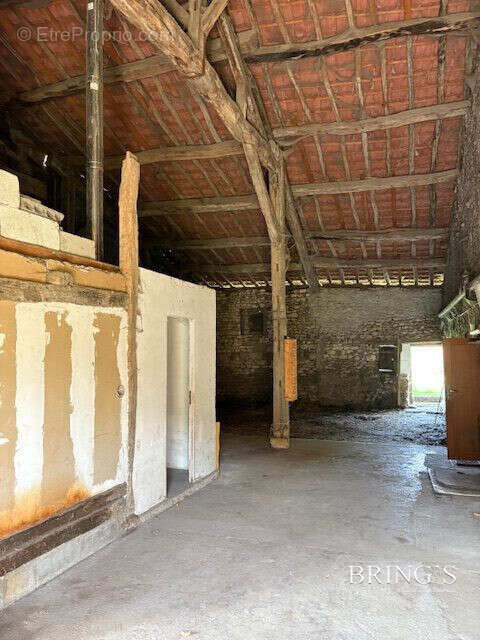 Maison à AUTRECOURT-SUR-AIRE