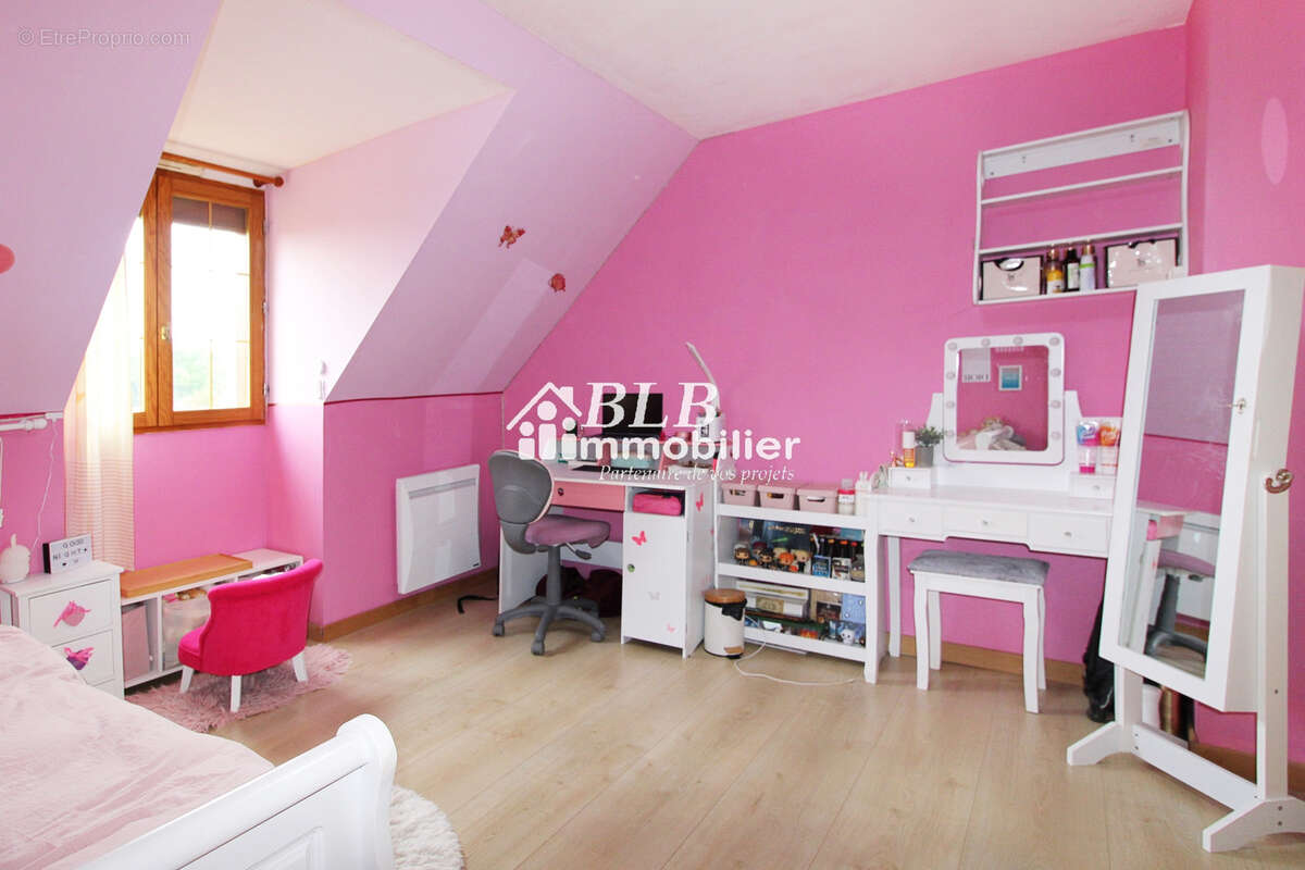 Maison 7 pièces 196m2 4 chambres + véranda chauffée + garage - photo 16