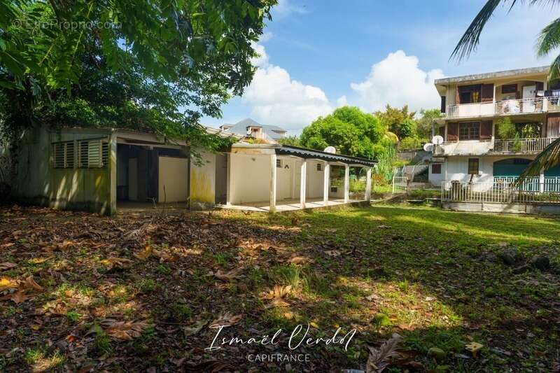 Maison à BAIE-MAHAULT