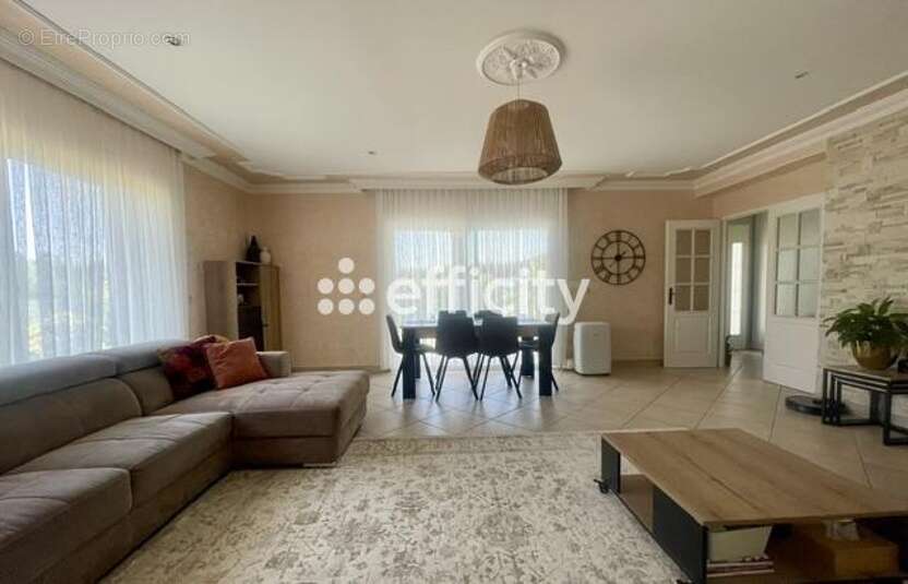 Maison 167 m² à Saint-Maurice-L'exil  - photo 5
