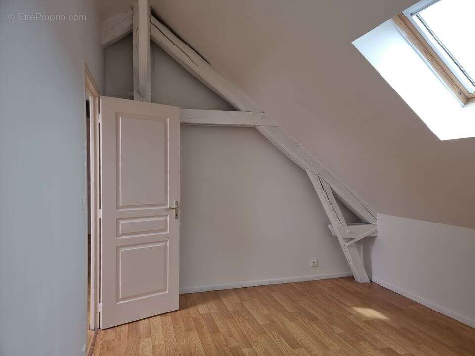 Appartement à LA CHAPELLE-MOUTILS