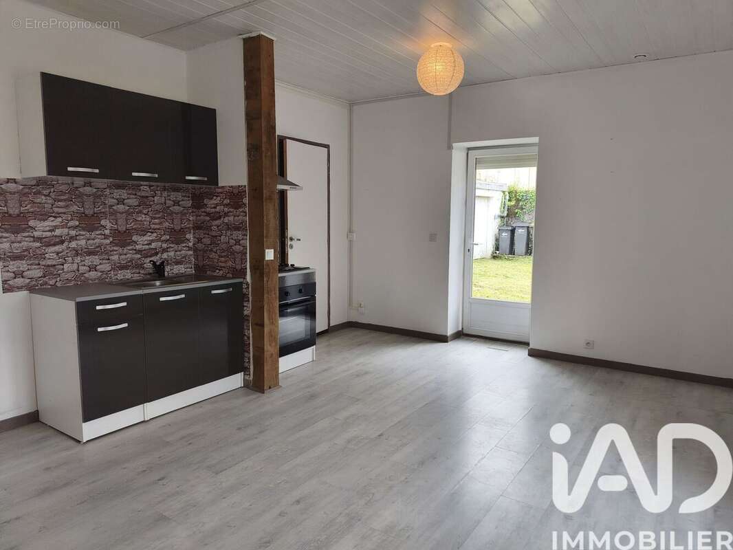 Maison 125 m² à Montmorillon  - photo 6