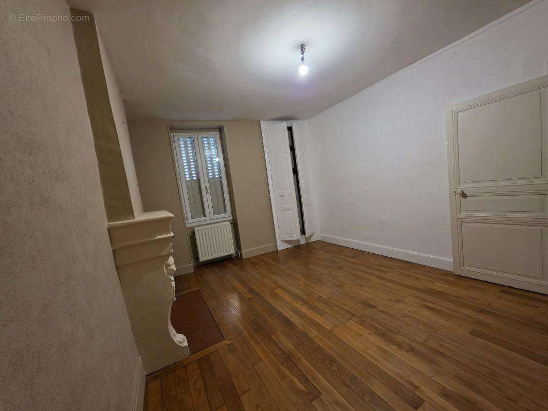 Maison à SAINT-GAULTIER