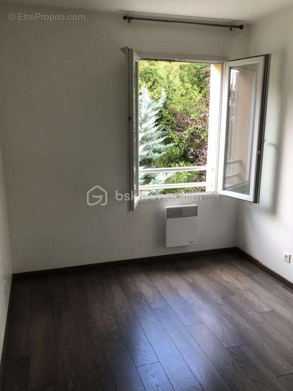 Maison à SAINT-PIERRE-LES-NEMOURS