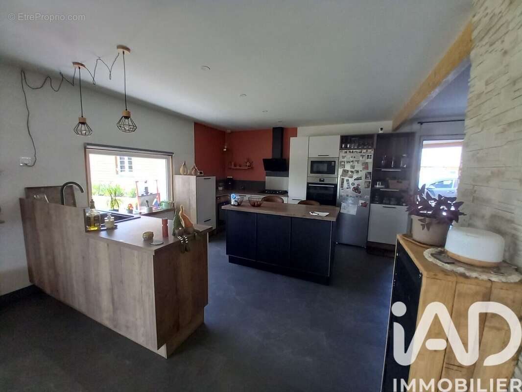 Maison 155 m² à Averton  - photo 4