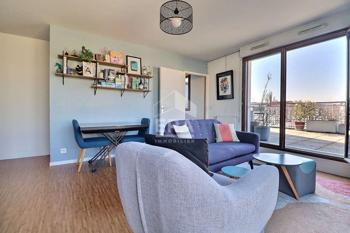 Appartement à AUBERVILLIERS