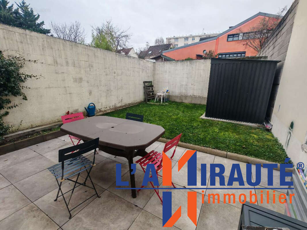 Maison à SARTROUVILLE