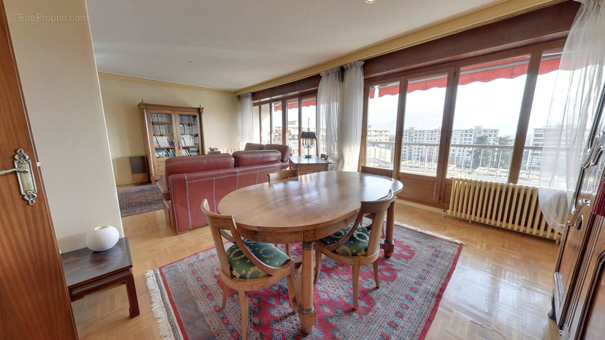 Appartement à ECHIROLLES