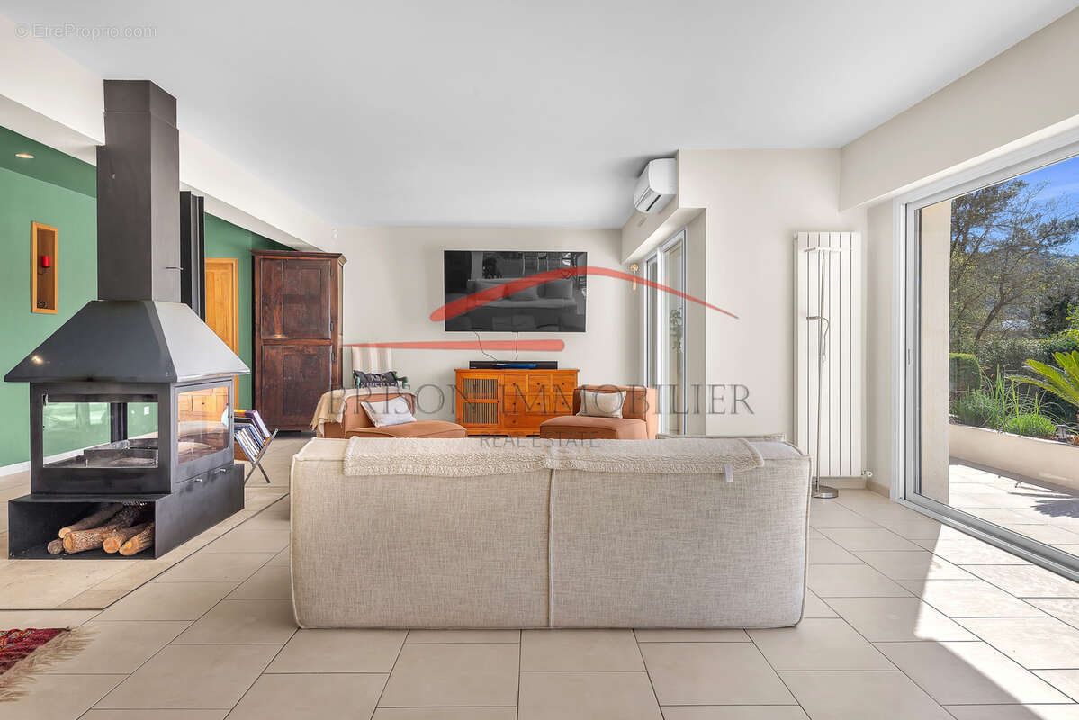 Maison à LA COLLE-SUR-LOUP