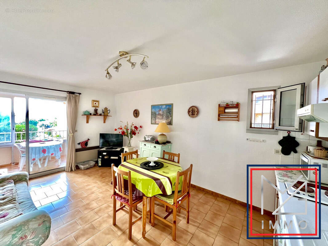 Appartement à SIX-FOURS-LES-PLAGES