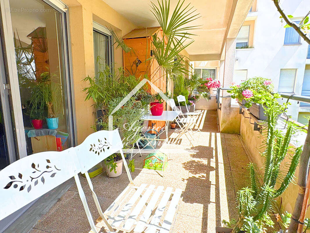 Appartement  5 pièces 102m²- Centre Ville - photo 2