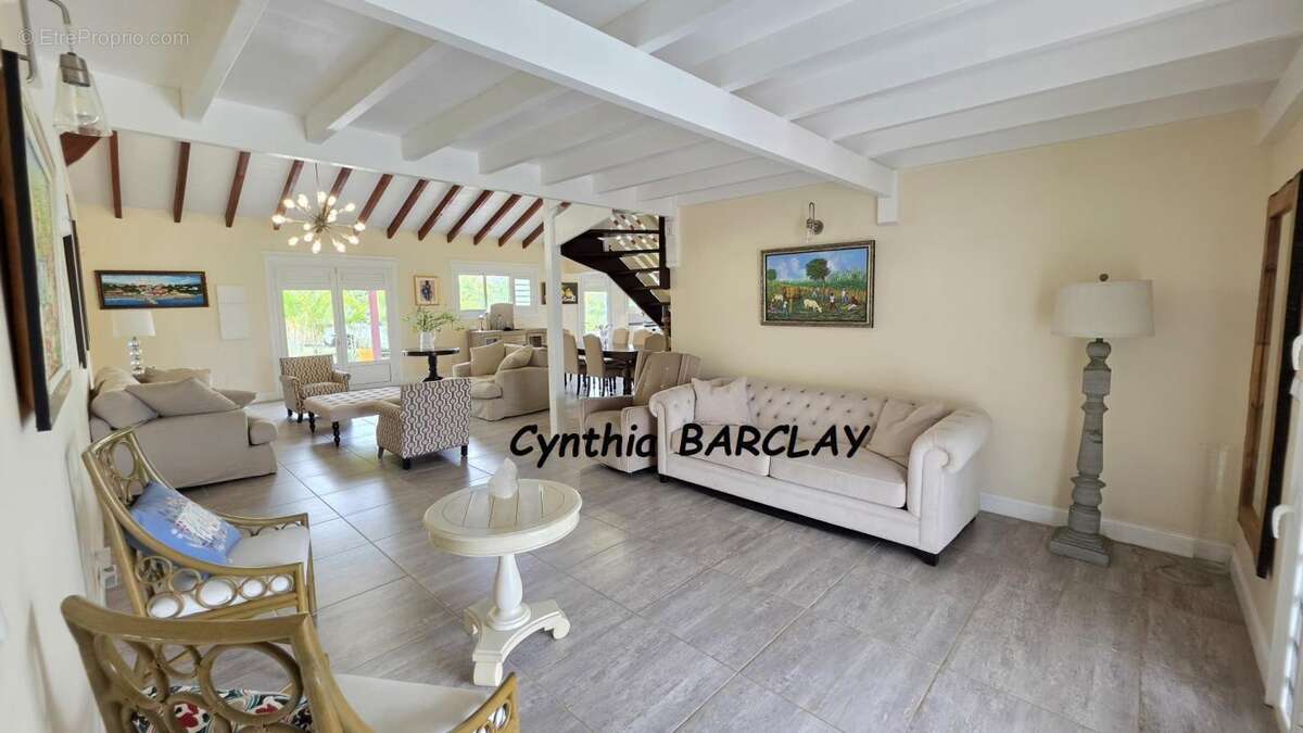 Maison 305 m² à Ducos  - photo 9