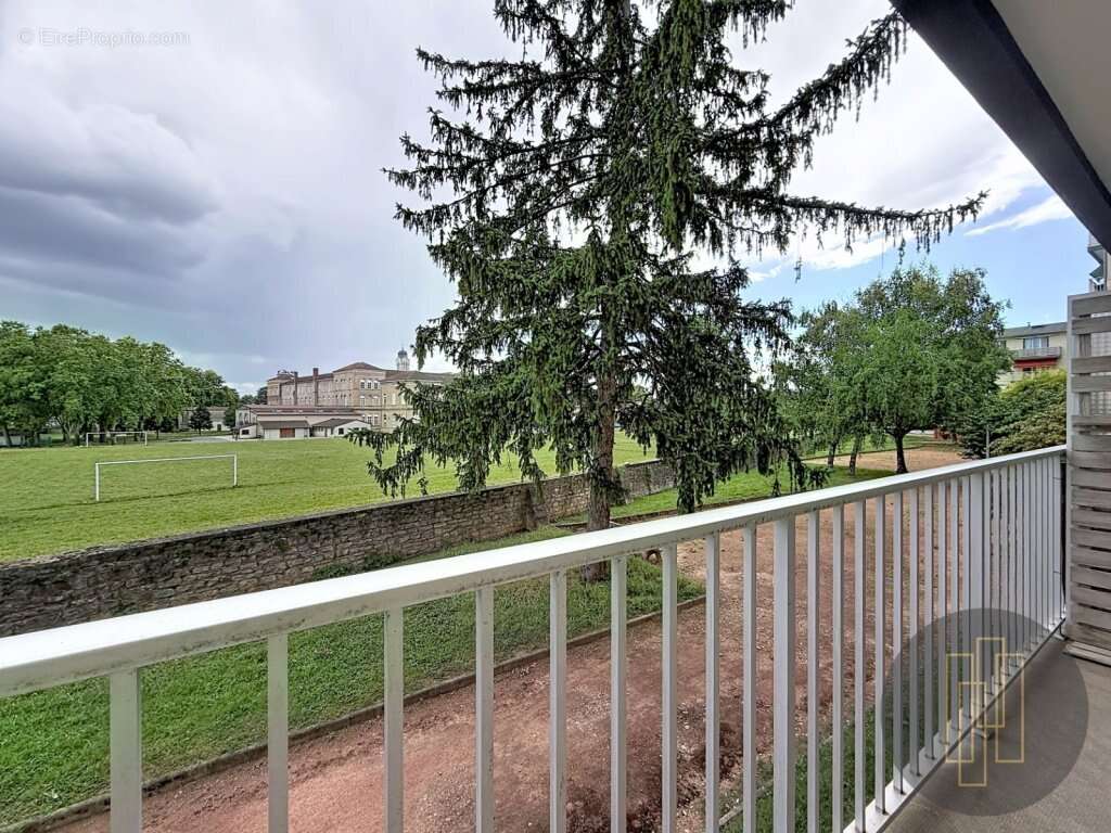 Exclusivité - Appartement de type 3 avec balcon et parking - photo 12