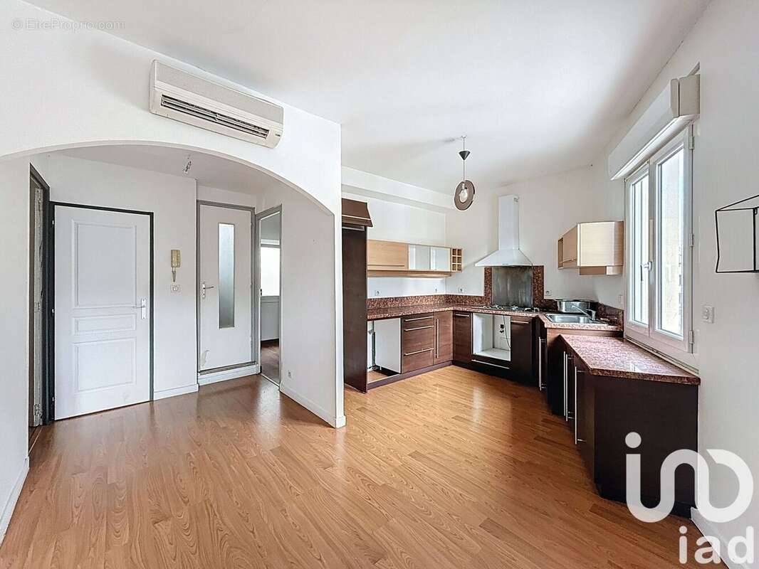 Photo 2 - Maison à SAINT-LAURENT-DE-LA-SALANQUE