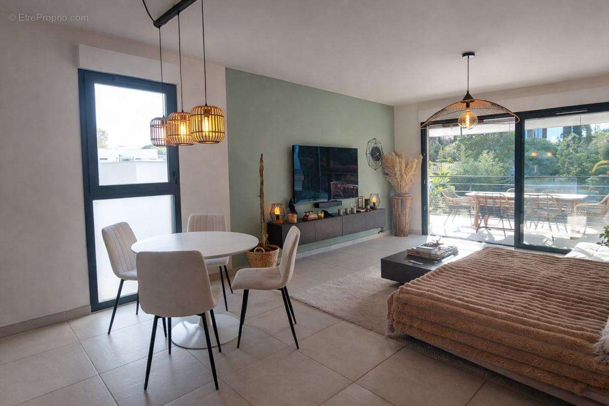 Appartement à SAINT-RAPHAEL