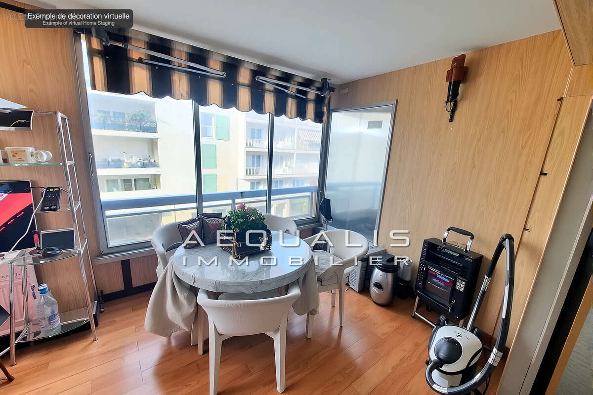 Appartement à SAINT-LAURENT-DU-VAR