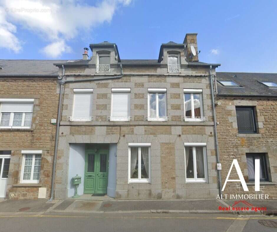 Maison à CONDE-SUR-NOIREAU