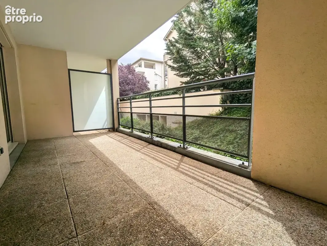 Tassin centre T4 de 80 m² - photo 4