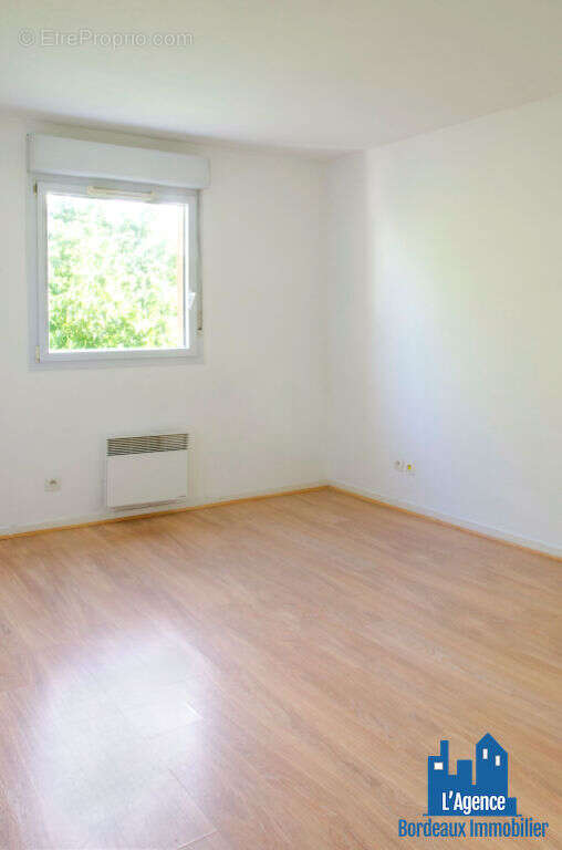 Appartement à BEGLES