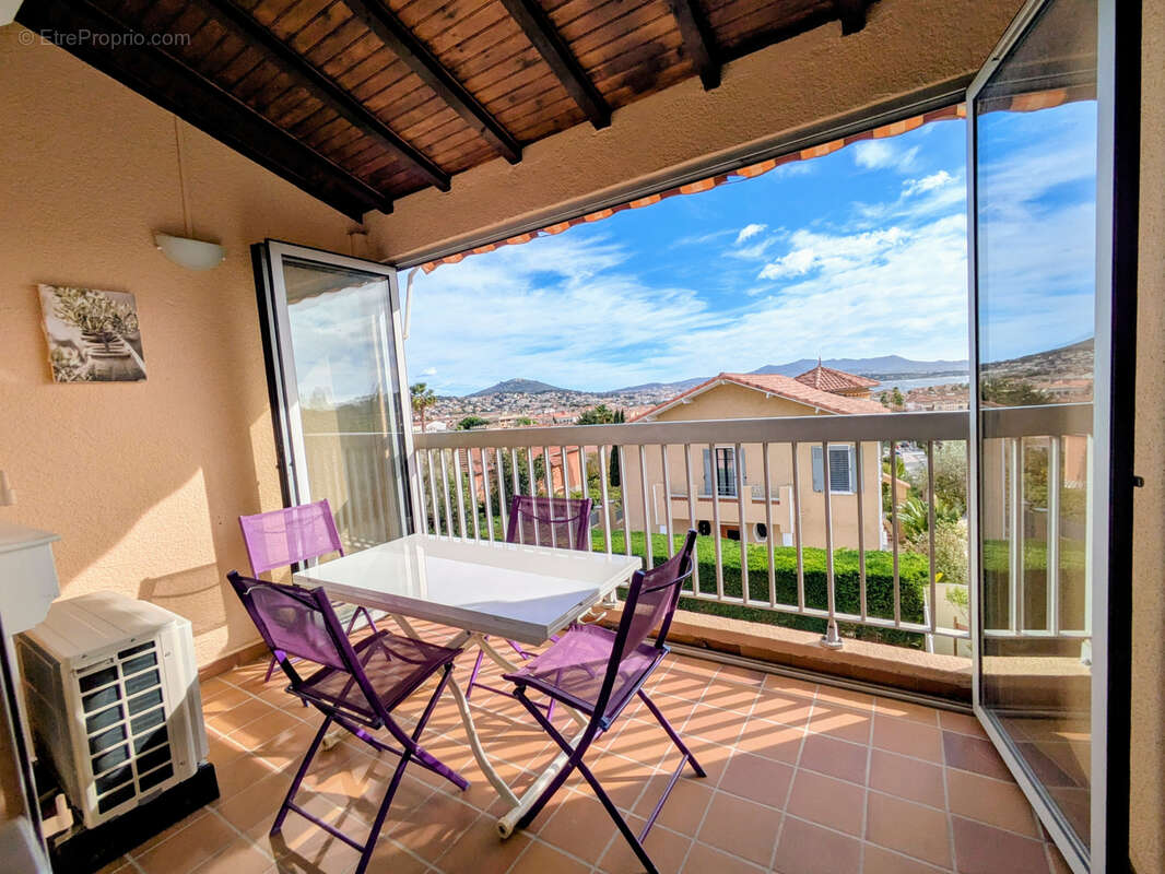 Appartement à SANARY-SUR-MER