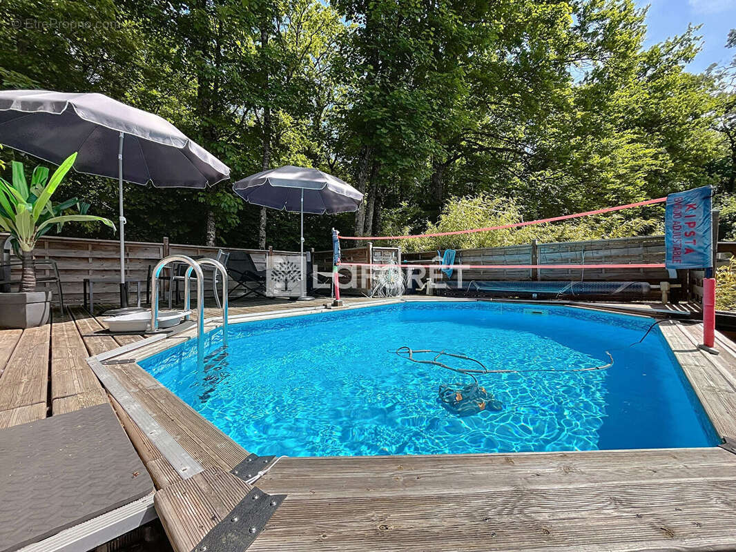 Maison à NEUILLY-SUR-SUIZE