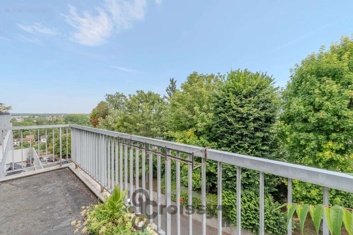 Appartement à BOUGIVAL