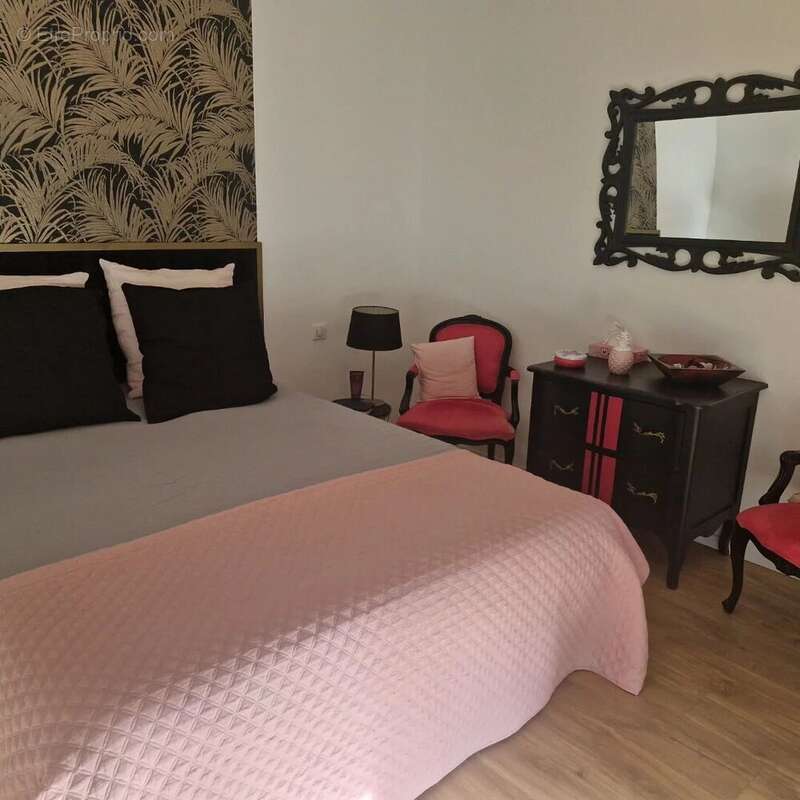 Maison à PARENTIS-EN-BORN