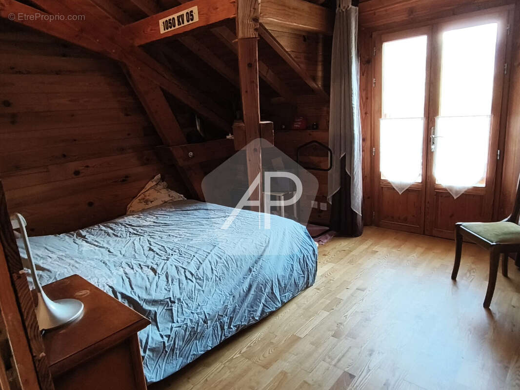 Maison à L'ARGENTIERE-LA-BESSEE