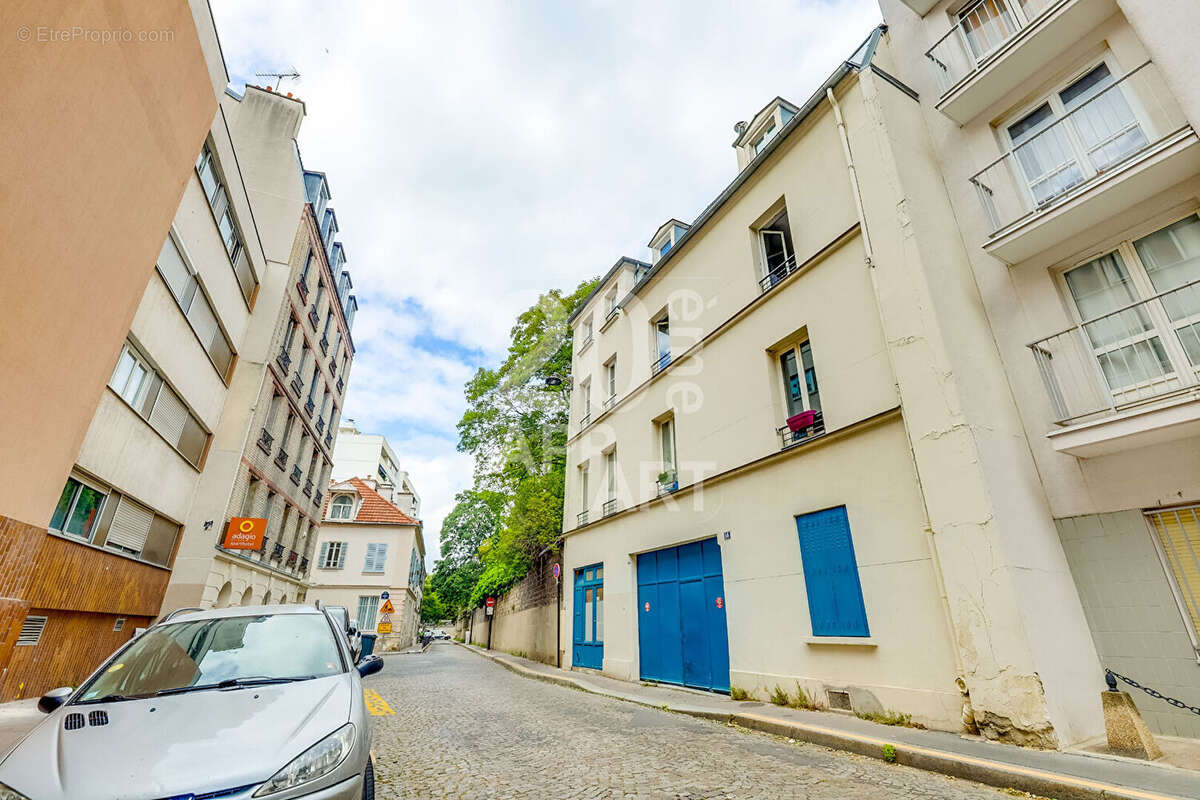 Appartement à PARIS-20E