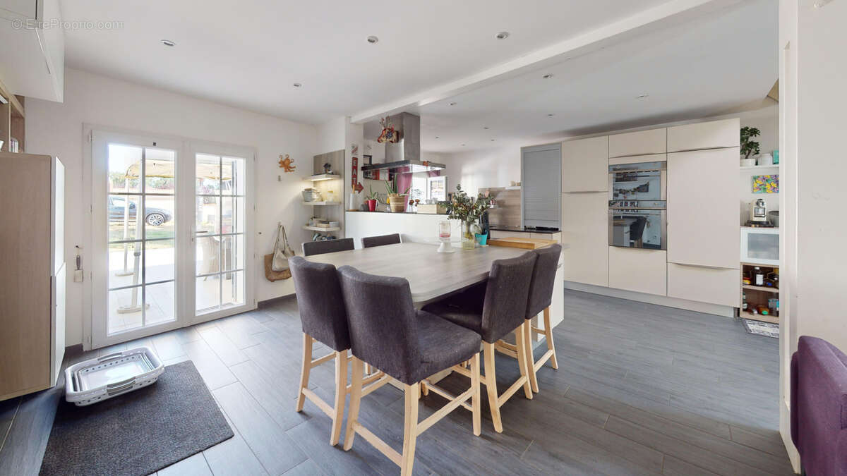 A vendre à Fontenilles Maison de Caractére de 120.74m2 avec terrain de 504m2 - photo 6