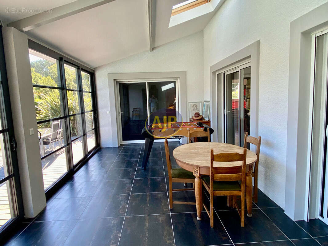 Maison à NAUJAC-SUR-MER