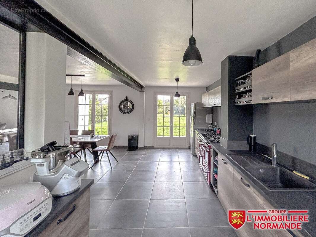 Maison à ROSNY-SUR-SEINE