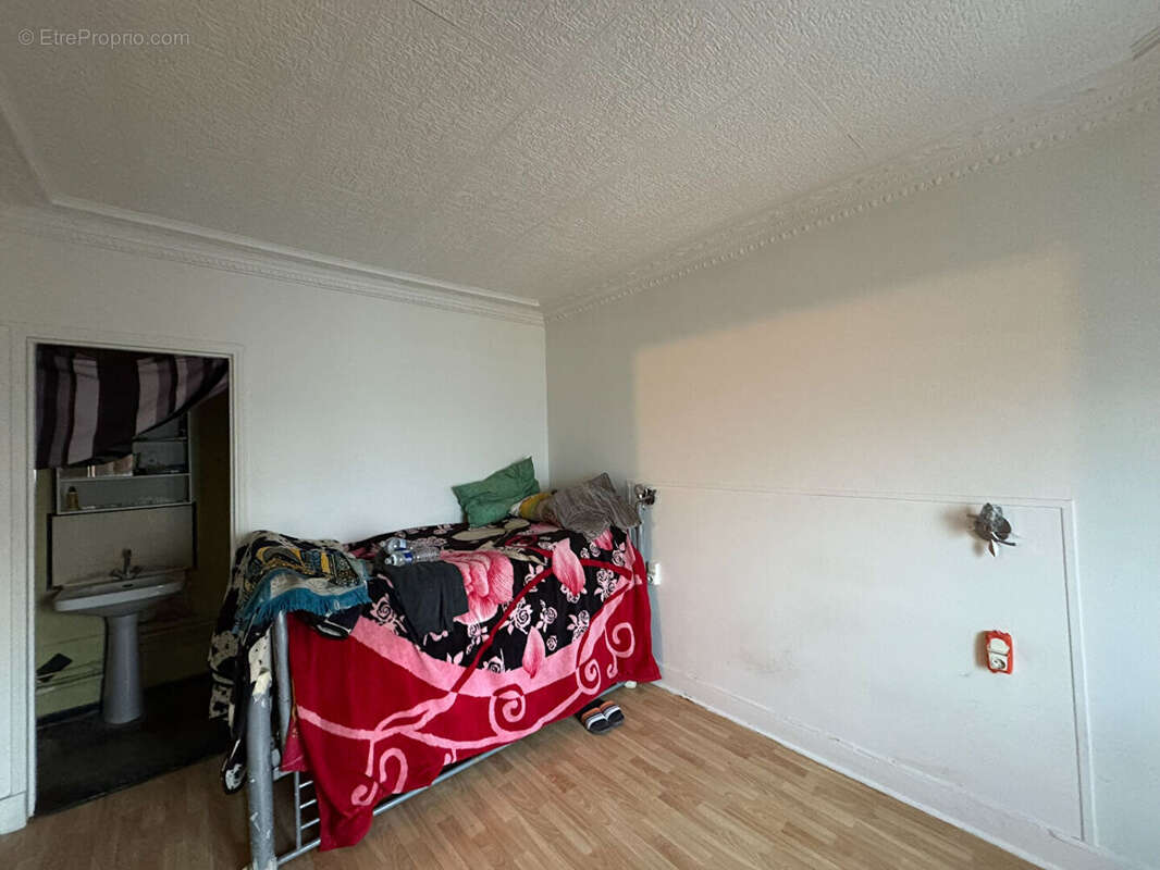Appartement à AUBERVILLIERS