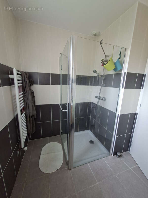 Maison à SAINT-DENIS-DE-CABANNE