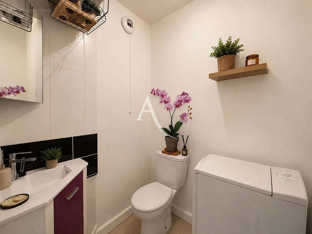 Cannes centre-ville - Appartement 3 pièces 45 m² - Garage - photo 9