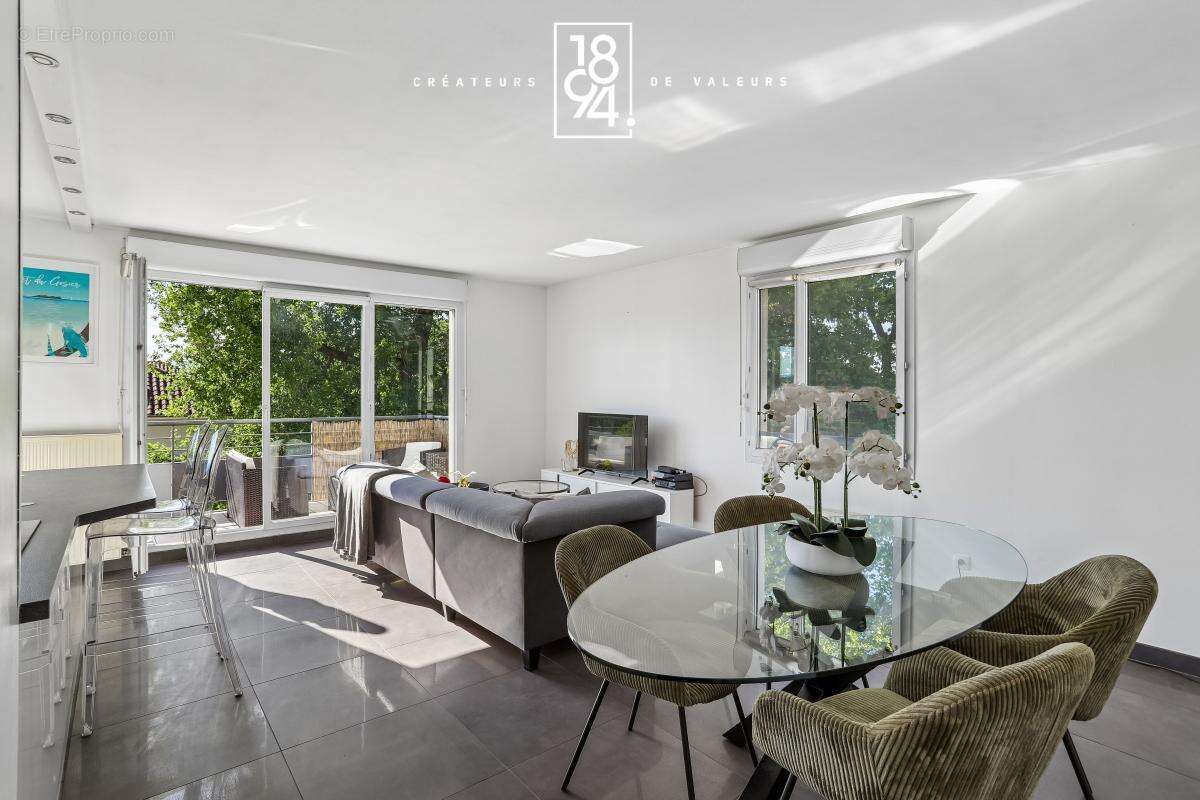 Appartement à LYON-5E
