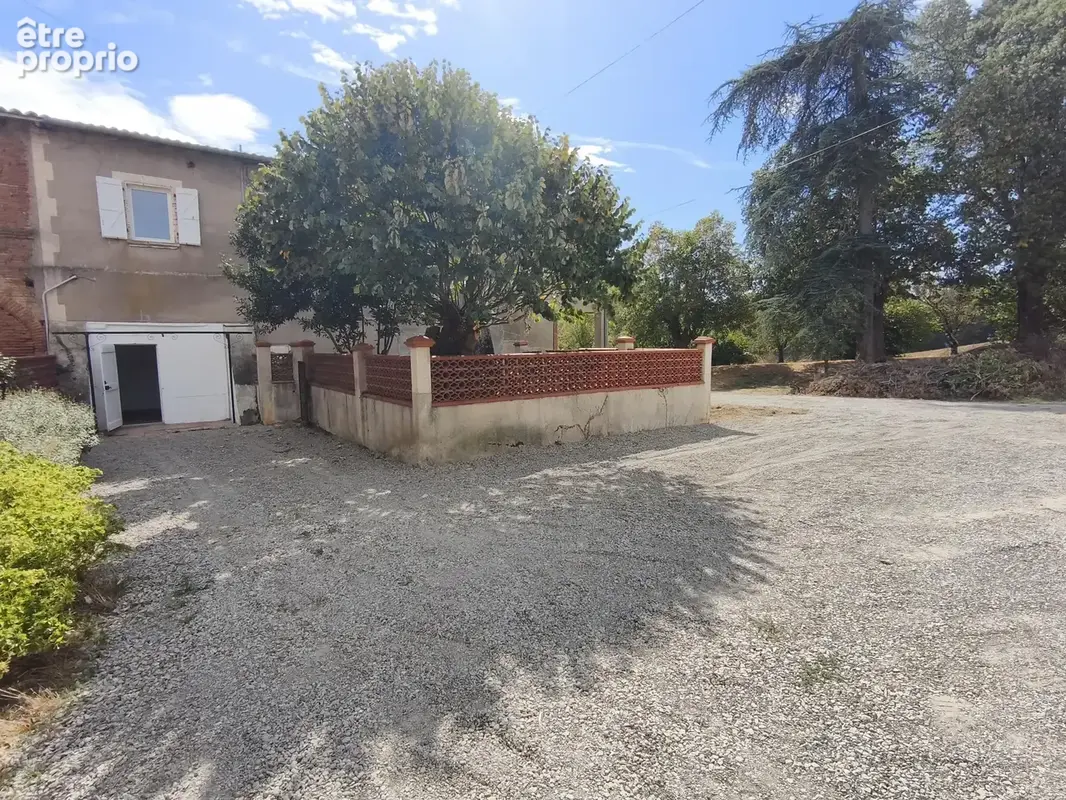 Appartement T3 bis de 96 m2 entièrement rénové avec jardin et garage - photo 17