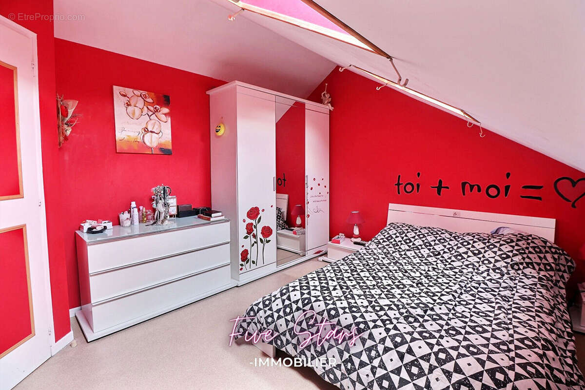 Maison à DOMMARY-BARONCOURT