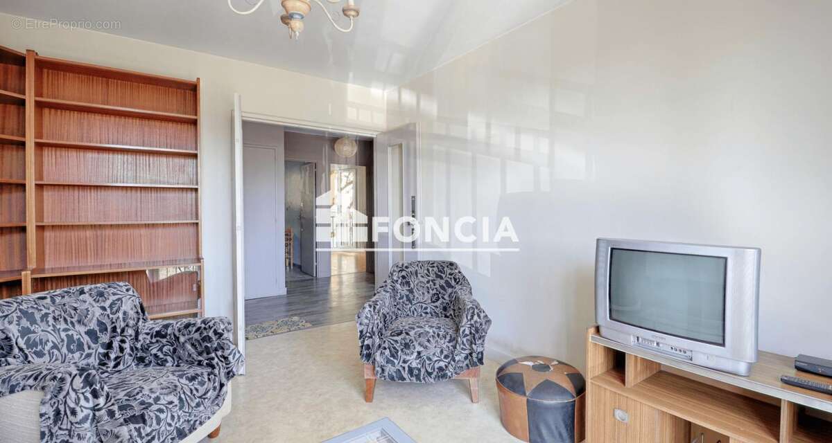 Appartement à IVRY-SUR-SEINE