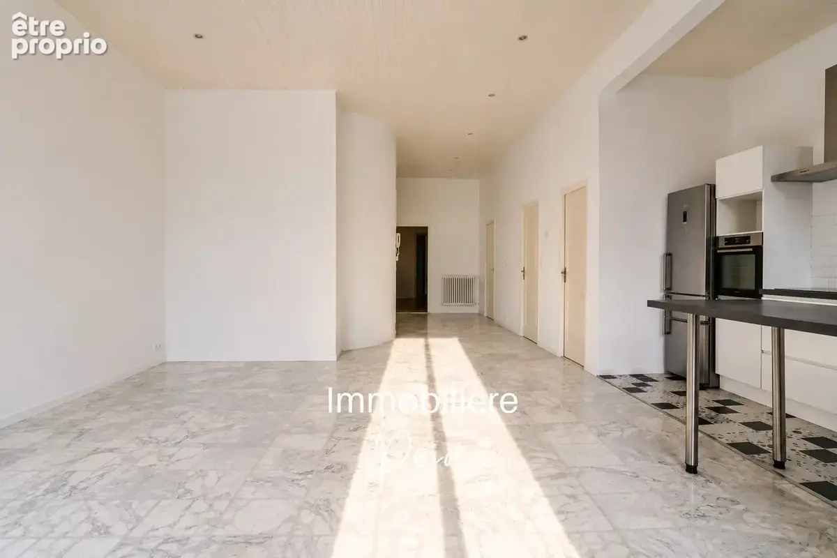 Marseille 6e   Préfecture   T3 rénové de 72 m2 avec patio - photo 6