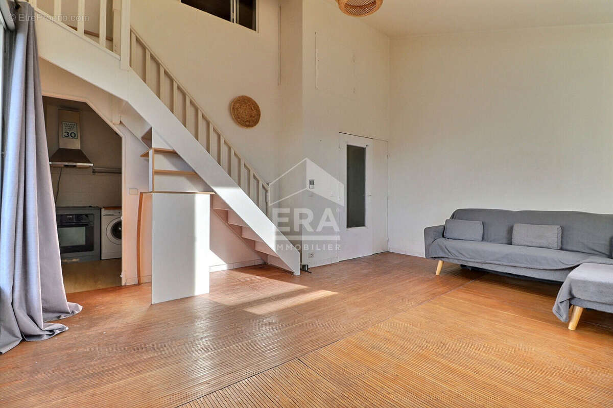 Appartement à LA COURNEUVE